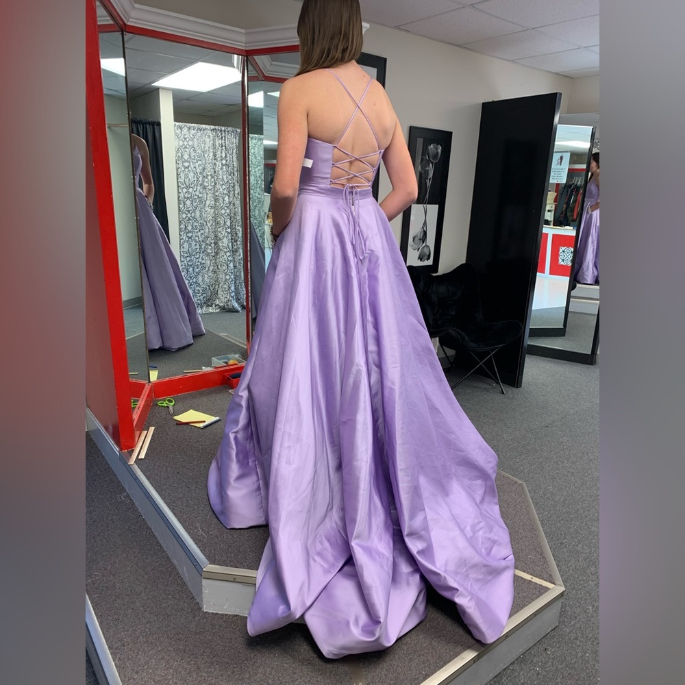 Sherri Hill Prom Dress - Size 6